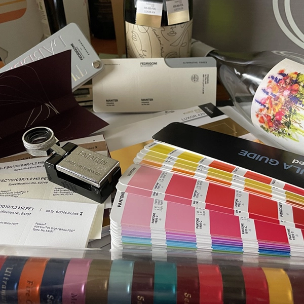 color-footer-square